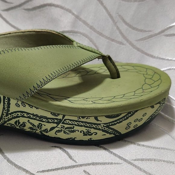 Indigos by Clarks Groovy Green Wedge Sandals, Size 7 - Picture 3 of 5